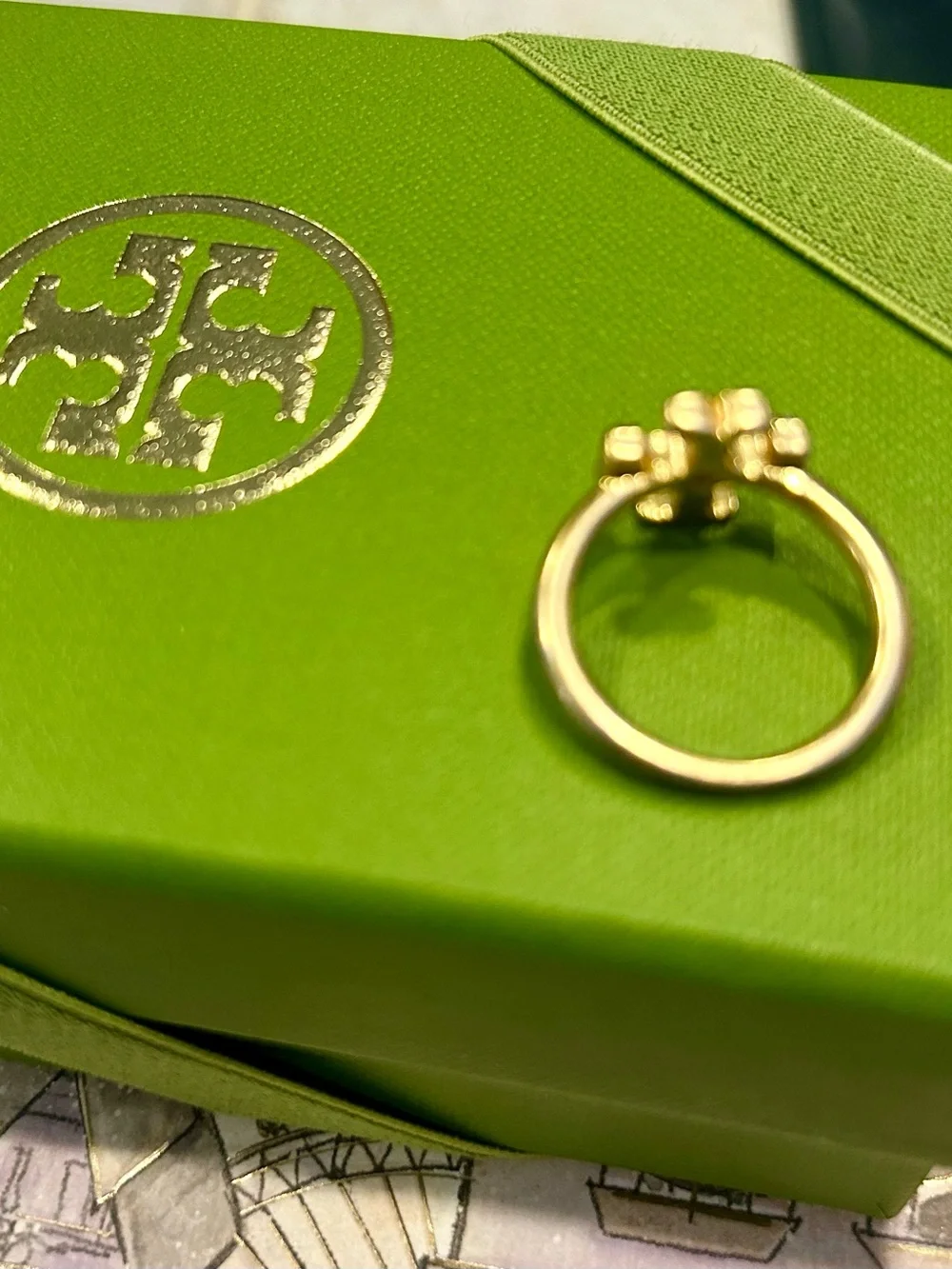 💕💕💕Tory Burch size 7 Kira gold ring